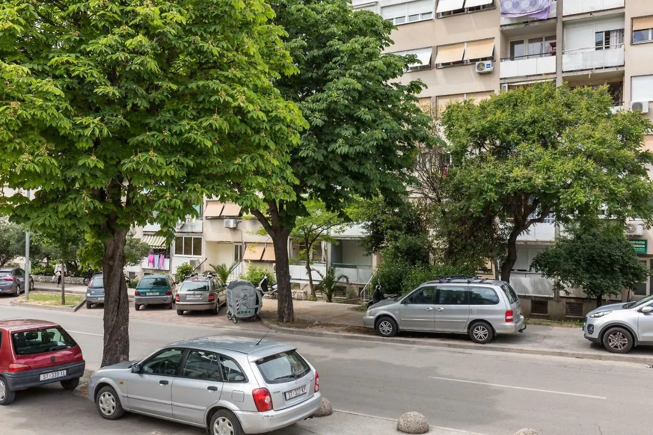 Ema Apartment Split